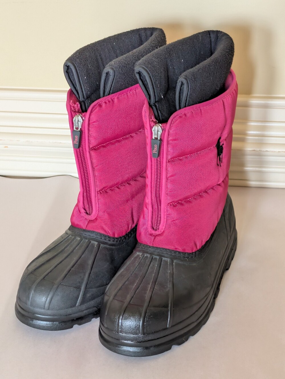 Polo Ralph Lauren Vancouver Snowboots size Youth 7 (women's 9-9.5)
